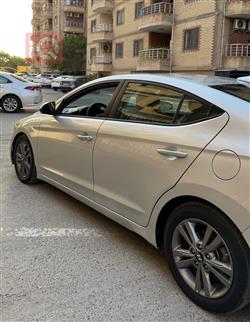 هیۆندای ئەلەنترا